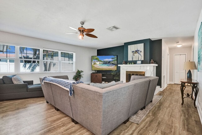 Photo - 2785 SE 2nd St Unit SI ID1541806P