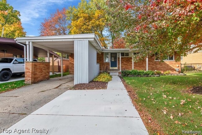 Photo - 881 Brooklawn Dr