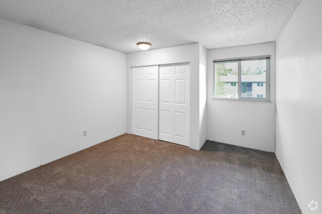 2BR, 2BA - 960SF - Bedroom - Southwood Apartments