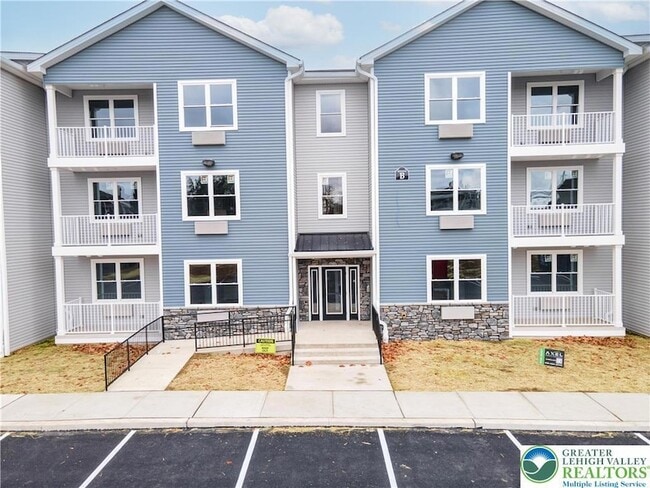 Photo - 948 N Front St