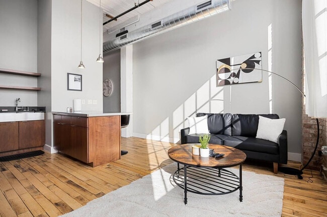 Photo - 1220 SW Washington St Unit ID1036660P