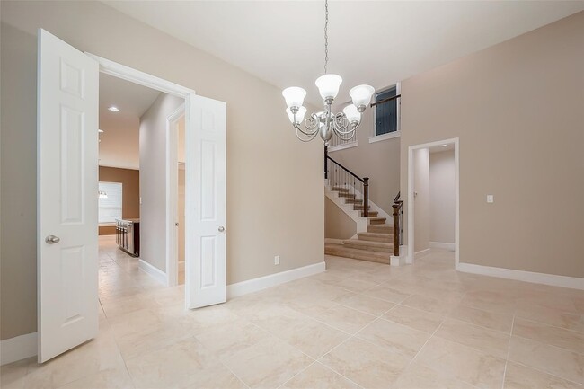 Photo - 16811 Kilgarth Dr