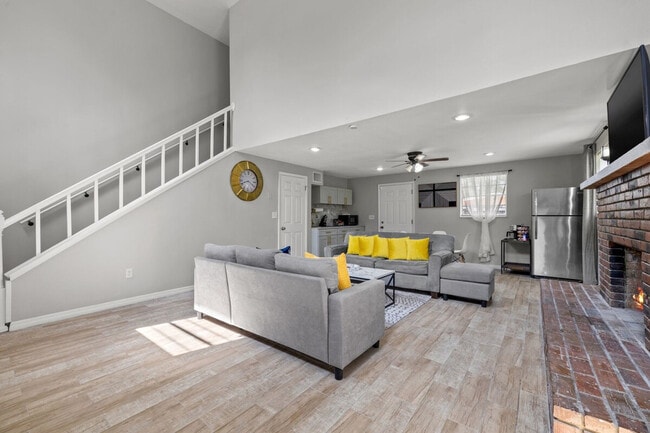 Photo - 4314 E Henry Ave Unit ID1244363P