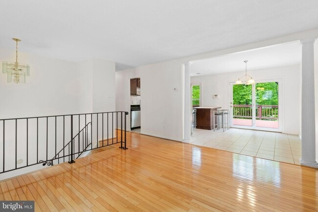 Photo - 7700 Newington Forest Ave