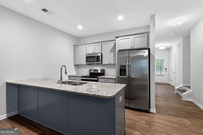 Photo - 3122 Meadowstone Ln SW