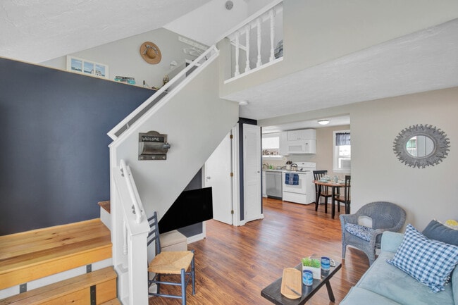 Photo - 23 Island Path Unit SI ID1631111P