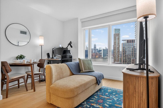 Building Photo - 16 Dupont St Unit SI FL20-ID1471252P