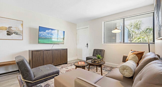 Building Photo - 556 Coral Ct Unit SI ID1502041P