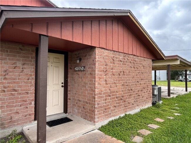 Photo - 4217 Acushnet Dr Unit D