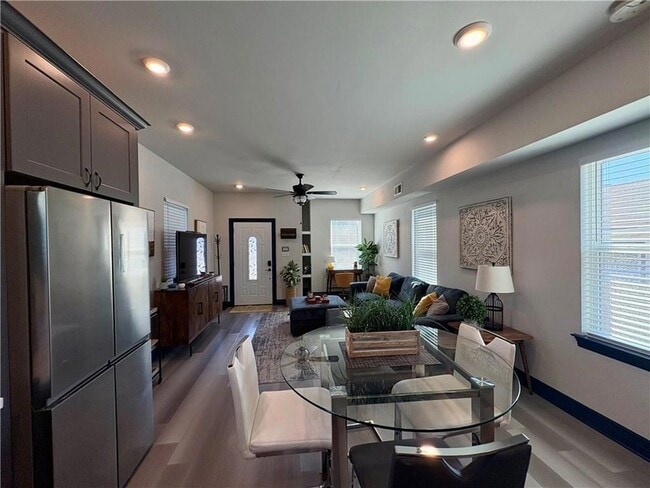 Photo - 431 Leboeuf St