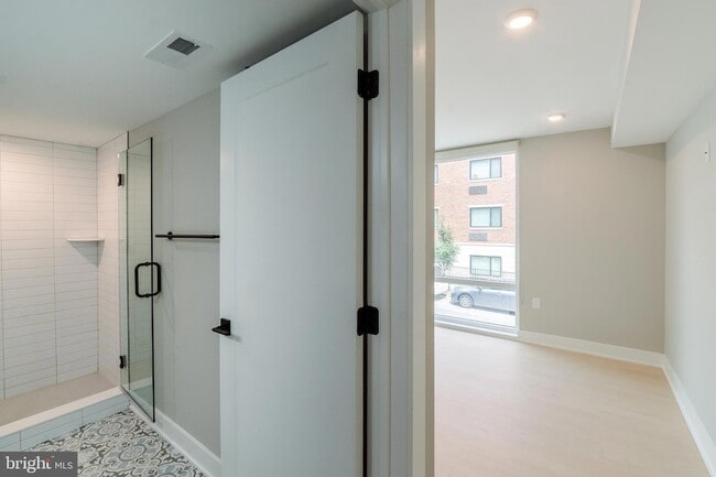 Photo - 1102 Germantown Ave Unit 606