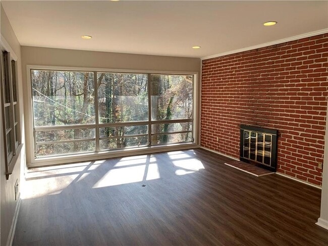 Photo - 1203 Biltmore Dr NE
