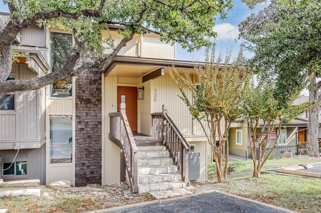 Photo - 125 Comanche Dr
