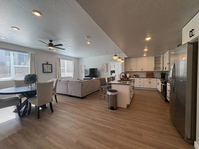 Photo - 206 N Chapparell Dr Unit SI ID1504814P