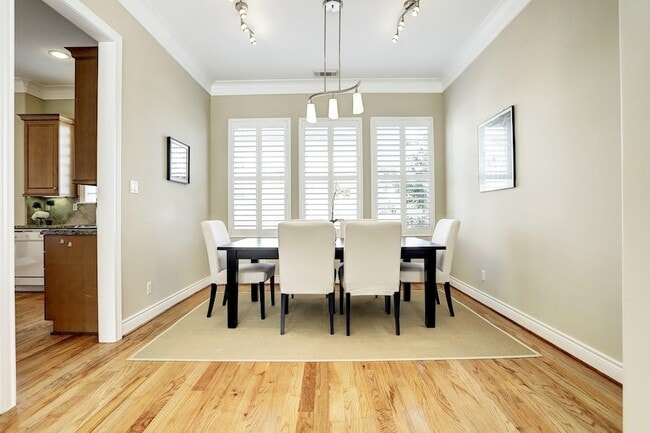 Photo - 2914 Brompton Square Dr