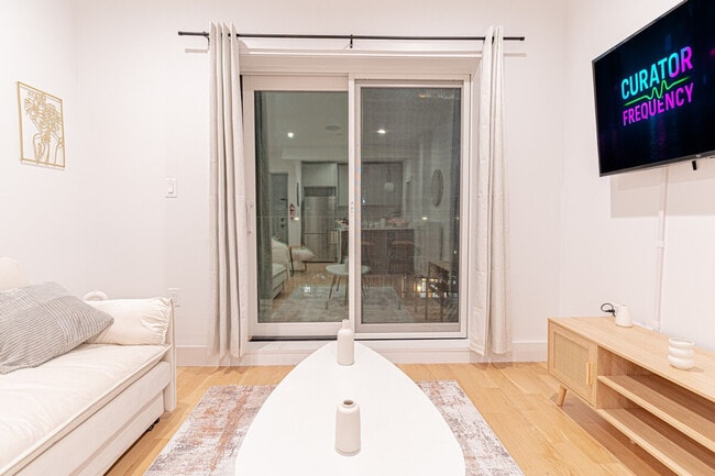 Building Photo - 248 Schaefer St Unit ID1359082P