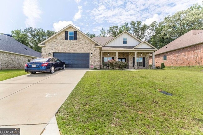 Photo - 306 Rustic Live Oak Trl