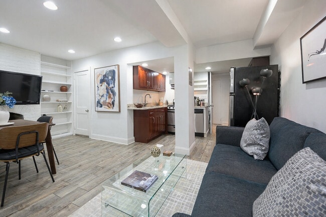 Building Photo - 1800 19th St NW Unit SI ID1629462P