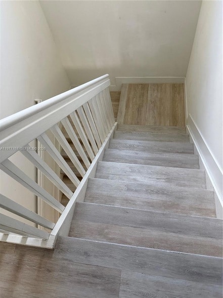 Photo - 3483 W 97th St