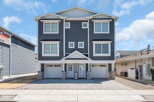 Building Photo - 1503 Grand Central Ave