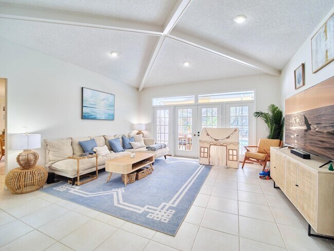 Photo - 2281 SW Starling Dr