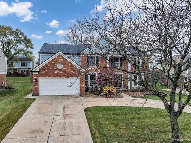 Photo - 45077 Roundview Dr