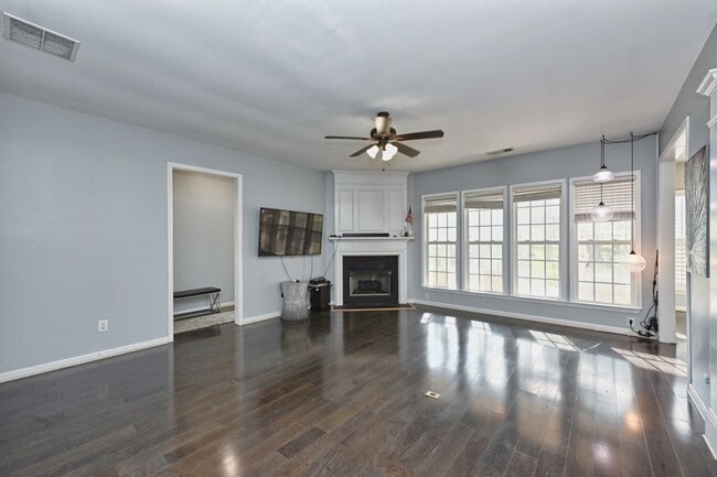 Photo - 1527 Gesshe Ct