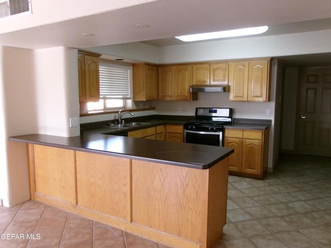 Photo - 3933 Emory Rd