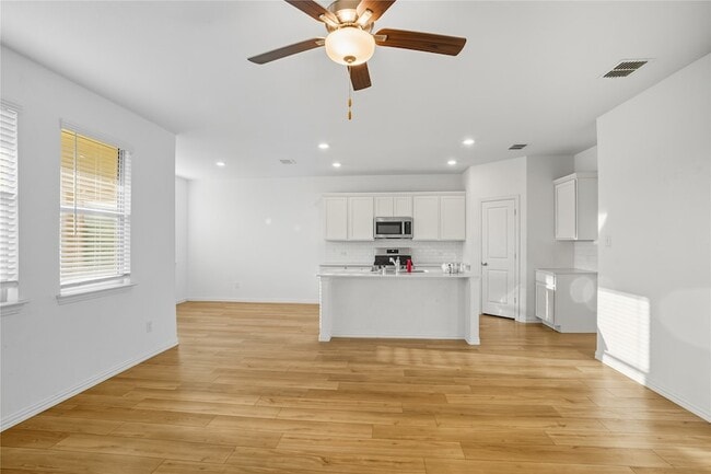 Photo - 14725 Mainstay Way