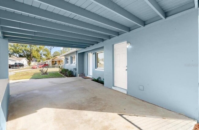 Photo - 1609 Stocking St