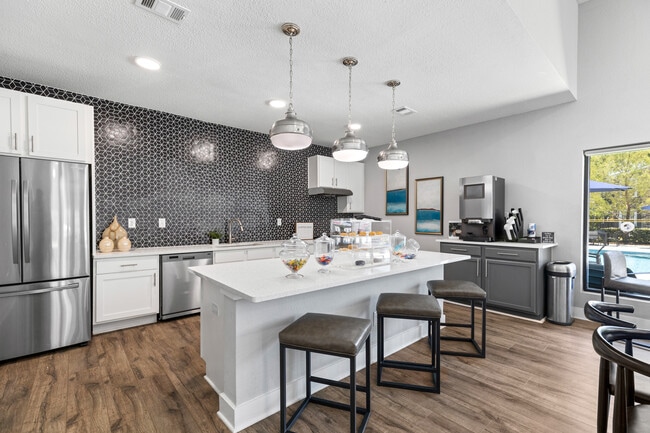 Photo - The Abbey at Energy Corridor