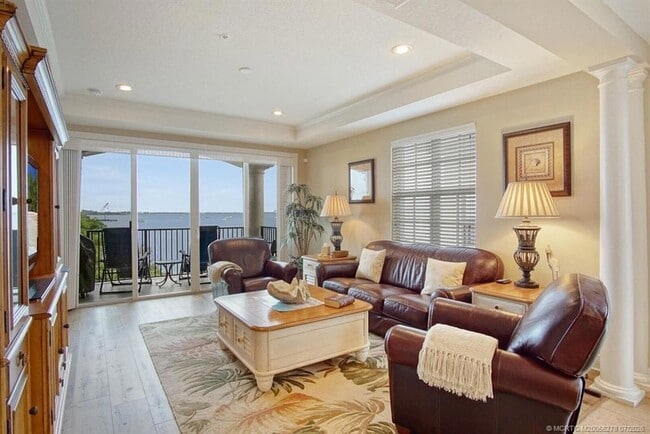 Photo - 3736 NE Indian River Dr