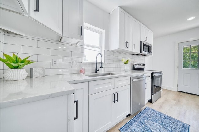 Photo - 1569 Elliott St Unit B
