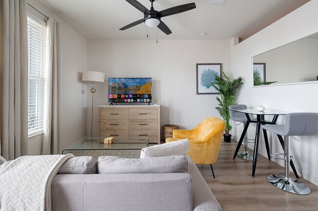 Photo - 2232 Empire Central Dr Unit ID1018240P