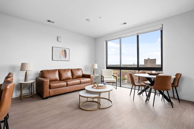 Building Photo - 421 N Pennsylvania St Unit SI ID1312605P