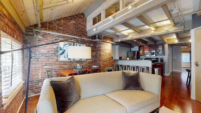 Building Photo - 15 Union St Unit SI ID1436053P