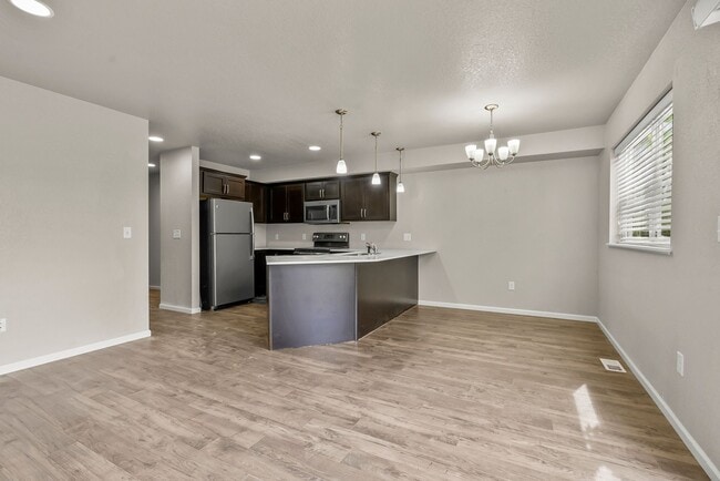 Photo - 5739 Summerland Dr