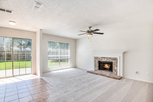 Photo - 8201 Cloverglen Ln