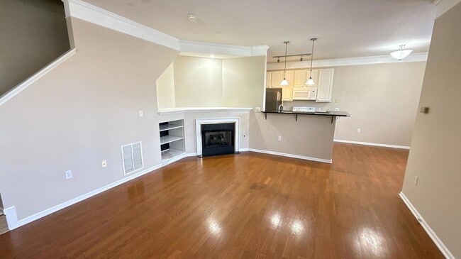 Building Photo - 6726 Durwood Ln Unit 6726