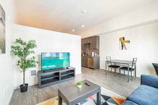 Photo - 16450 Redmond Way Unit ID1045877P