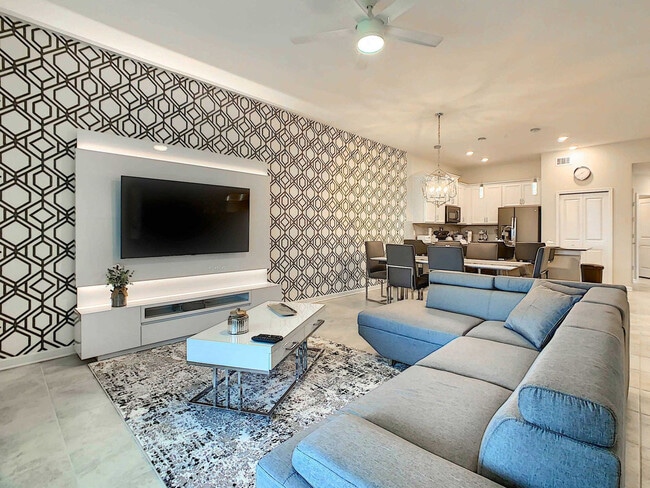 Building Photo - 1520 Oasis Club Blvd Unit ID1314992P