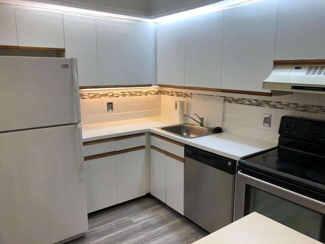 Photo - 1100 Duncan Cir Unit 202