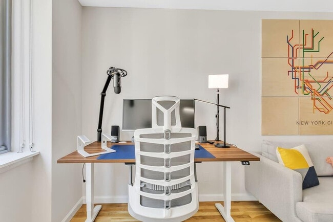 Photo - 120 W 21st St Unit FL6-ID337563P