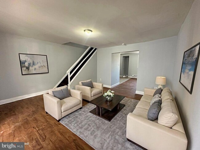 Photo - 609 N Wilton St