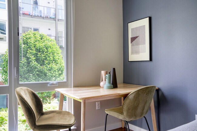 Photo - 10333 Main St Unit FL4-ID837