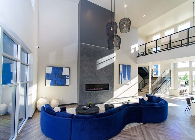 Building Photo - Strada 1200