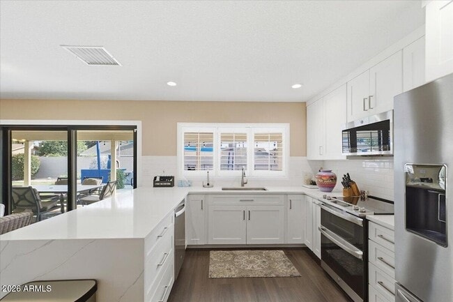 Photo - 6101 E Greenway Ln