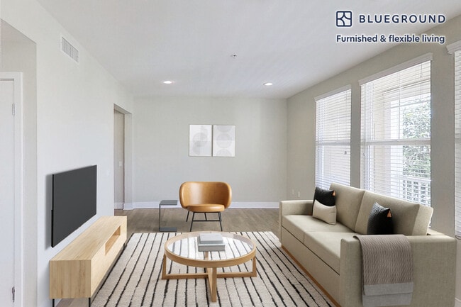 Building Photo - 1000 Lupine Unit SI FL3-ID11903A