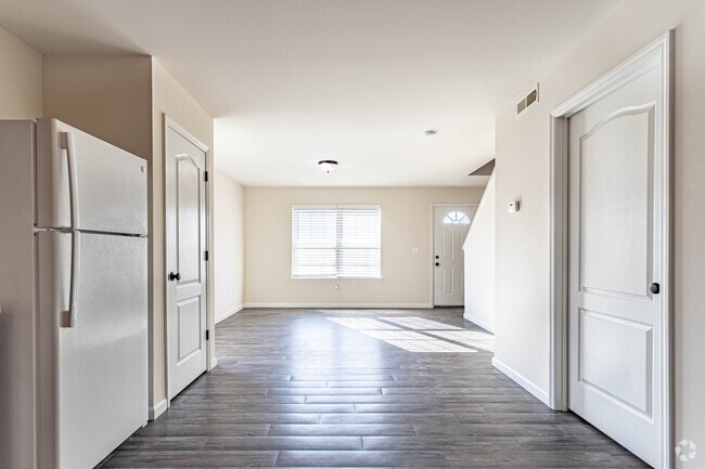 Photo - Elm Tree Commons