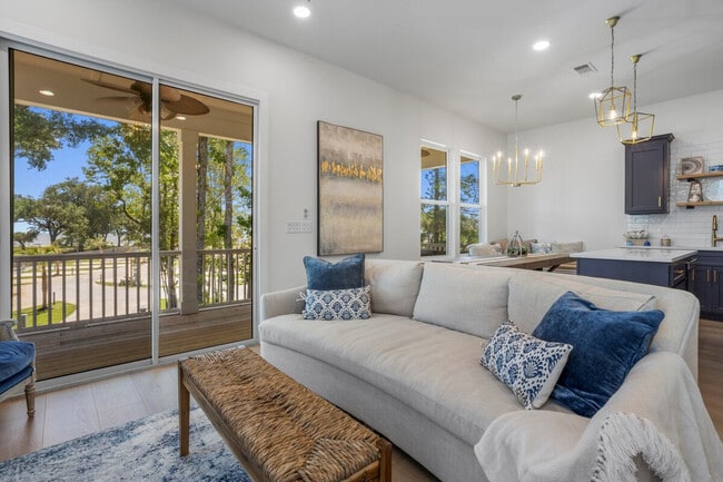 Photo - 1472 Georgia Pl Unit SI ID1473621P